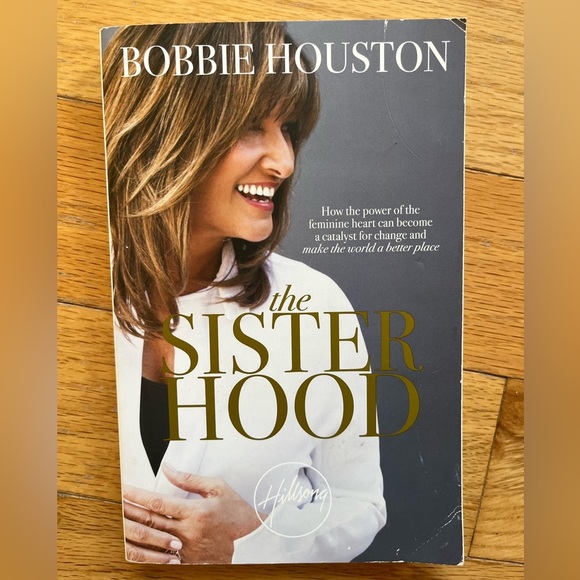 The Sisterhood by Bobbie Houston - Picture 1 of 3